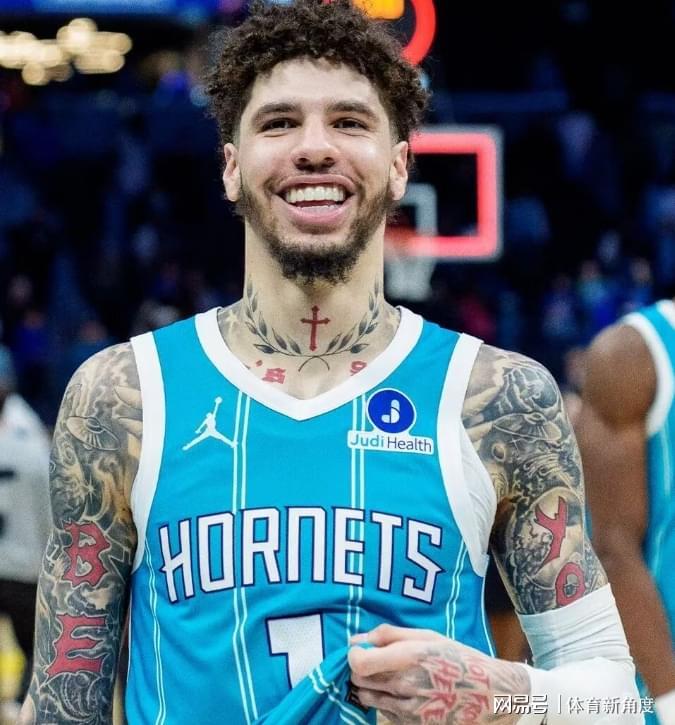 星空体育（中国）官方网站-狂送29分，6连胜的“三少”，东部格局要变了