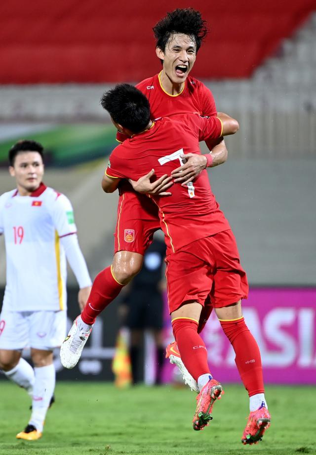 星空娱乐APP下载-王燊超:两次助攻武磊 是从小一起踢球积累的默契